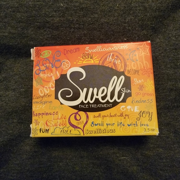 Swell Skin Face Treatment Bar NEW - Picture 1 of 6